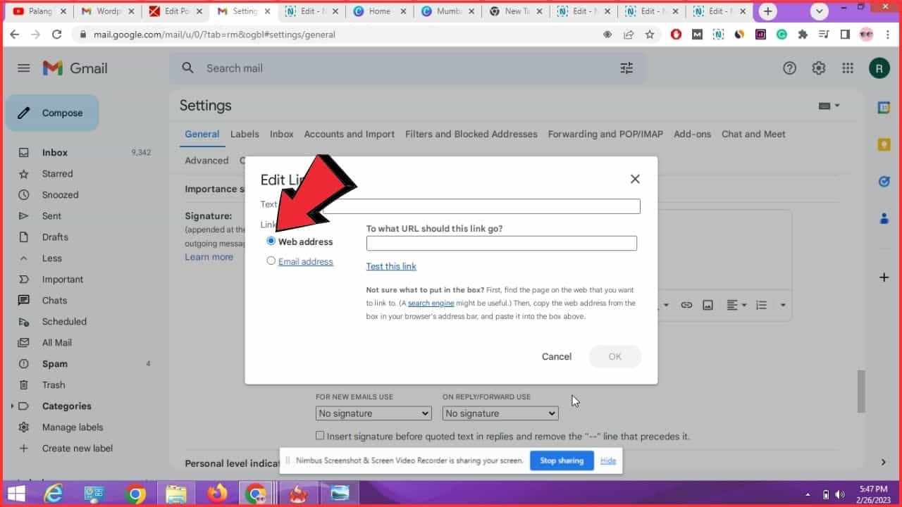How do I add a social media link to my gmail signature